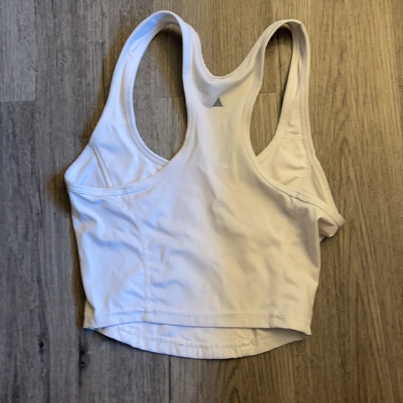 The Roam Tank - True North - Picture 4 of 5